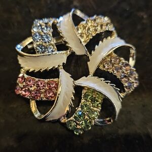 Elegant Multicolor Crystal Brooch